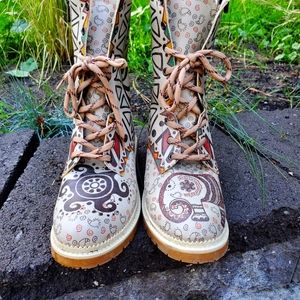 Super fun unique Goby boots.